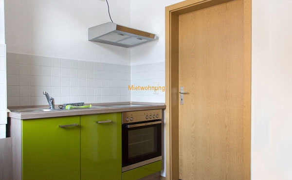 Schöne 2-Raum-Wohnung mit Einbauküche in Löbau, 56,80 m², 255,00 Euro + NK
