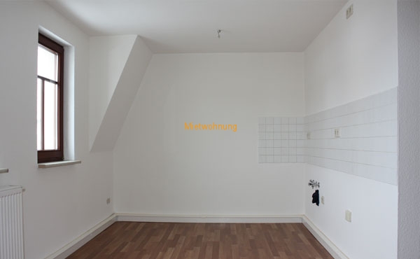 Schöne Dachgeschosswohnung in Löbau - 192,00 Euro + NK